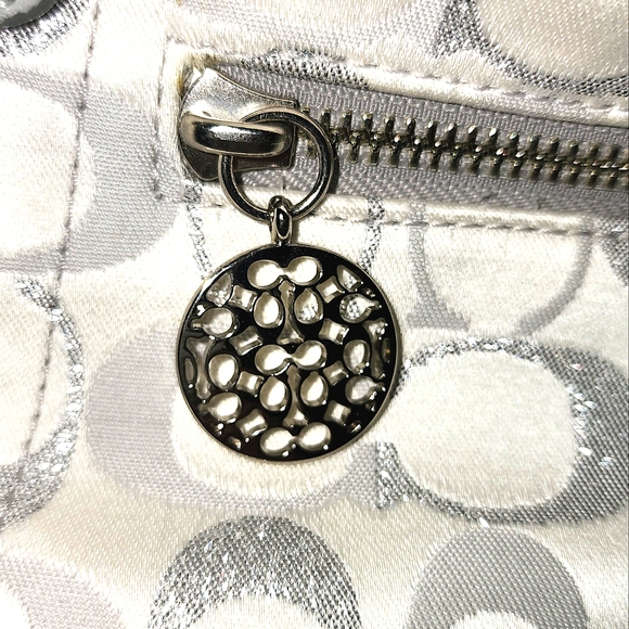 COACH handbag - Picture 6 of 14